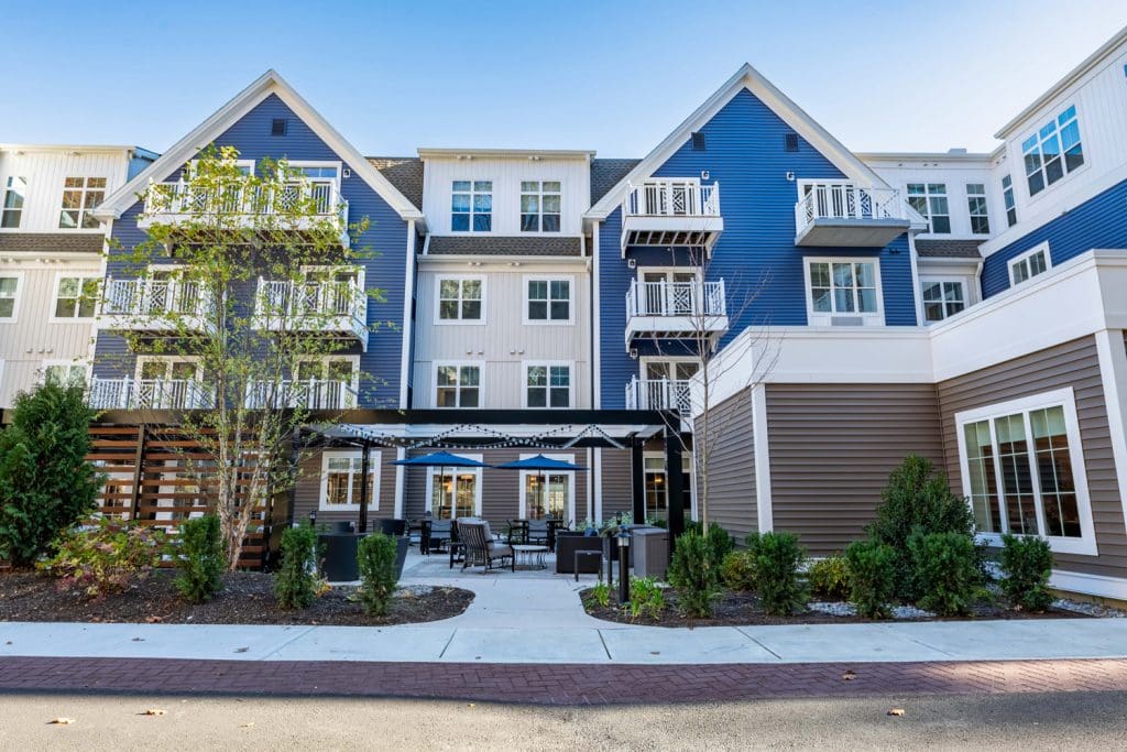 Market Square Architects An 80-Foot Rock Wall Turned into a Senior Living Asset 6 Market Square Architects Portfolio Gallery Brightview Harrison 32 FIRST CHOICE